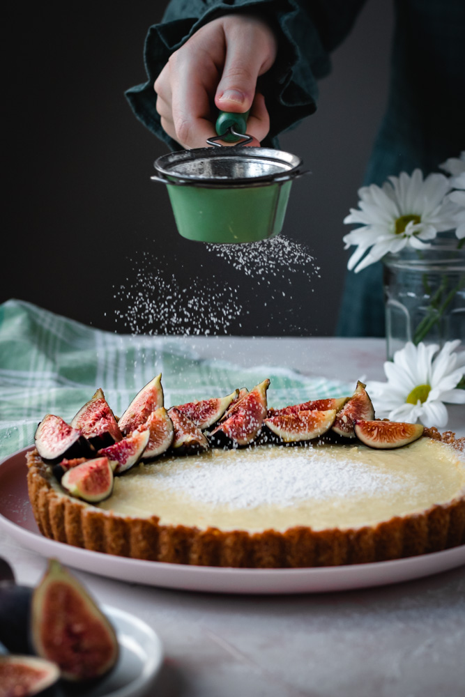 fig cardamom cream cheese tart