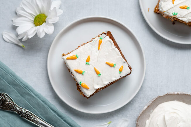 carrot cake with cream cheese frosting