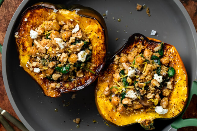 Vegetarian Stuffed Acorn Squash with Spinach and Chickpeas