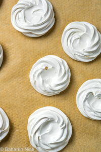 mini pavlovas