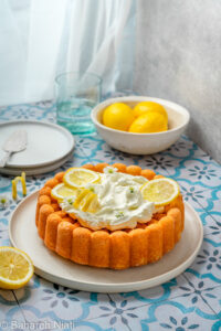 کیک لیمویی با شربت لیمو